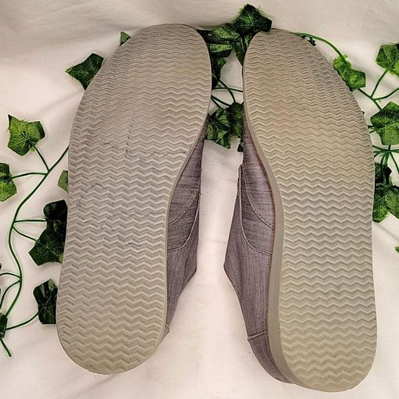 Toms. Gray Canvas. Lace Up Loafers. Size 13. - Picture 7 of 10